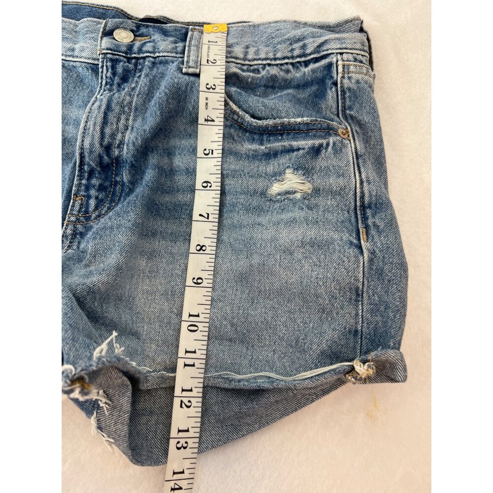 GAP Low Stride Shorts 4/27 Womans Blue Denim Raw Hem Light Wash Destroyed - Picture 4 of 5